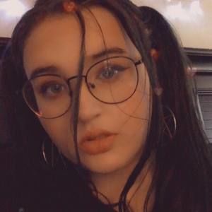 Meet your Posher, Angelina